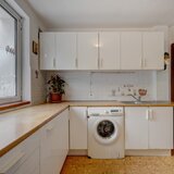 Giulesti  Apartament cu 3 camere - bloc reabilitat  -  Metrou Crangasi 10 min